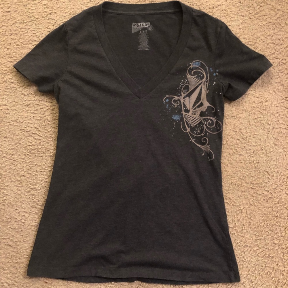 Volcom v-neck T-shirt